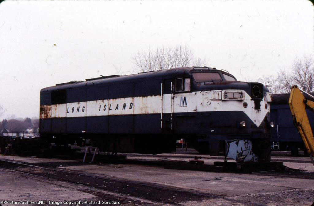 ex LIRR 617